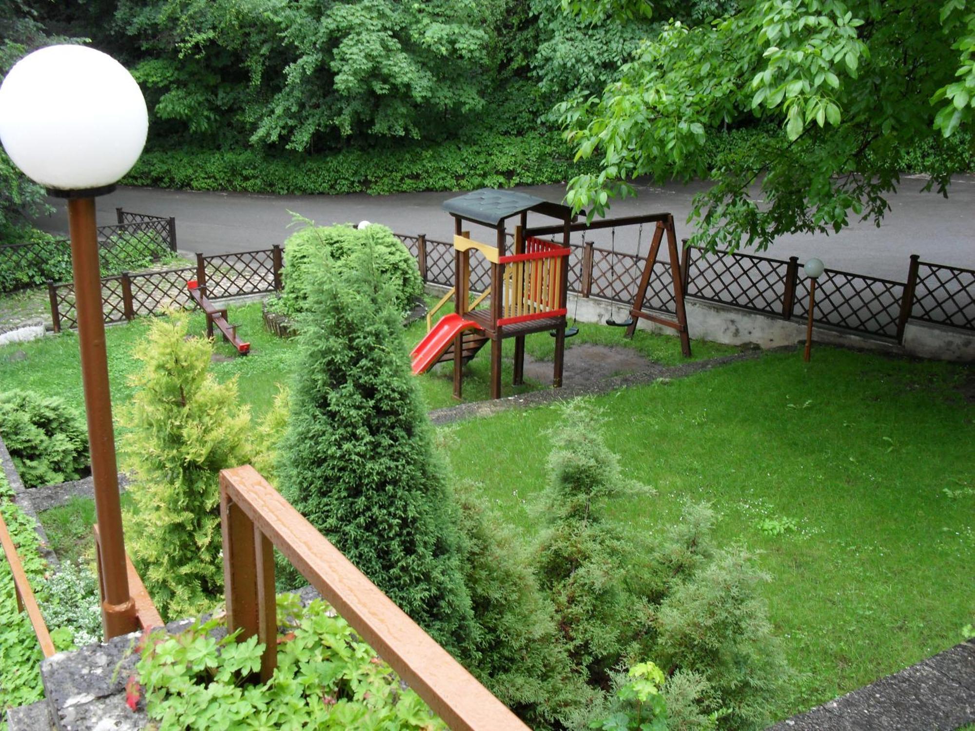 Family Park Hotel Kyoshkove Szumen Zewnętrze zdjęcie