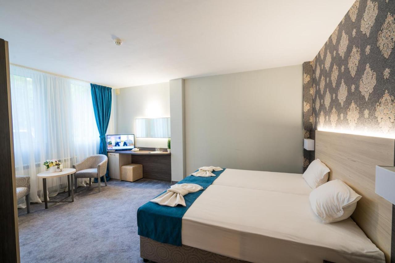 Family Park Hotel Kyoshkove Szumen Zewnętrze zdjęcie