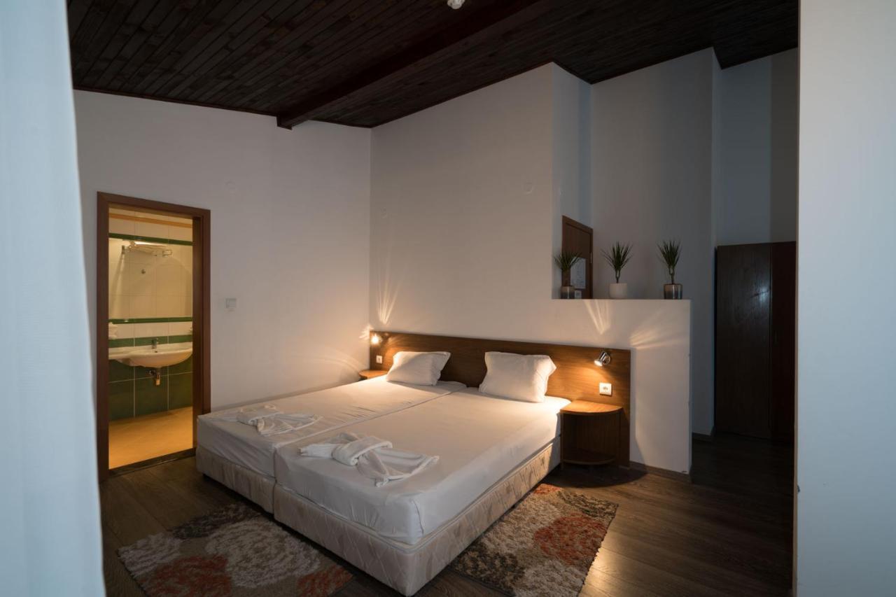 Family Park Hotel Kyoshkove Szumen Zewnętrze zdjęcie