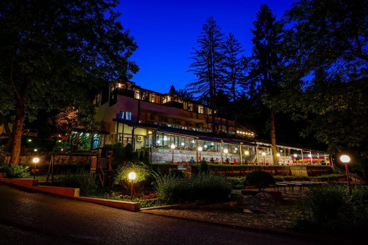 Family Park Hotel Kyoshkove Szumen Zewnętrze zdjęcie