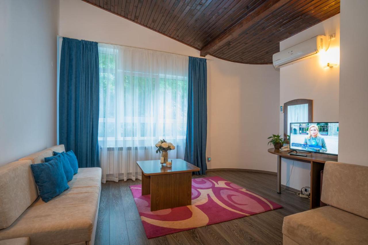 Family Park Hotel Kyoshkove Szumen Zewnętrze zdjęcie