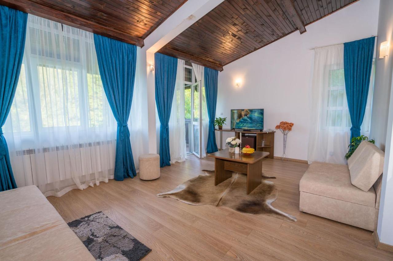 Family Park Hotel Kyoshkove Szumen Zewnętrze zdjęcie