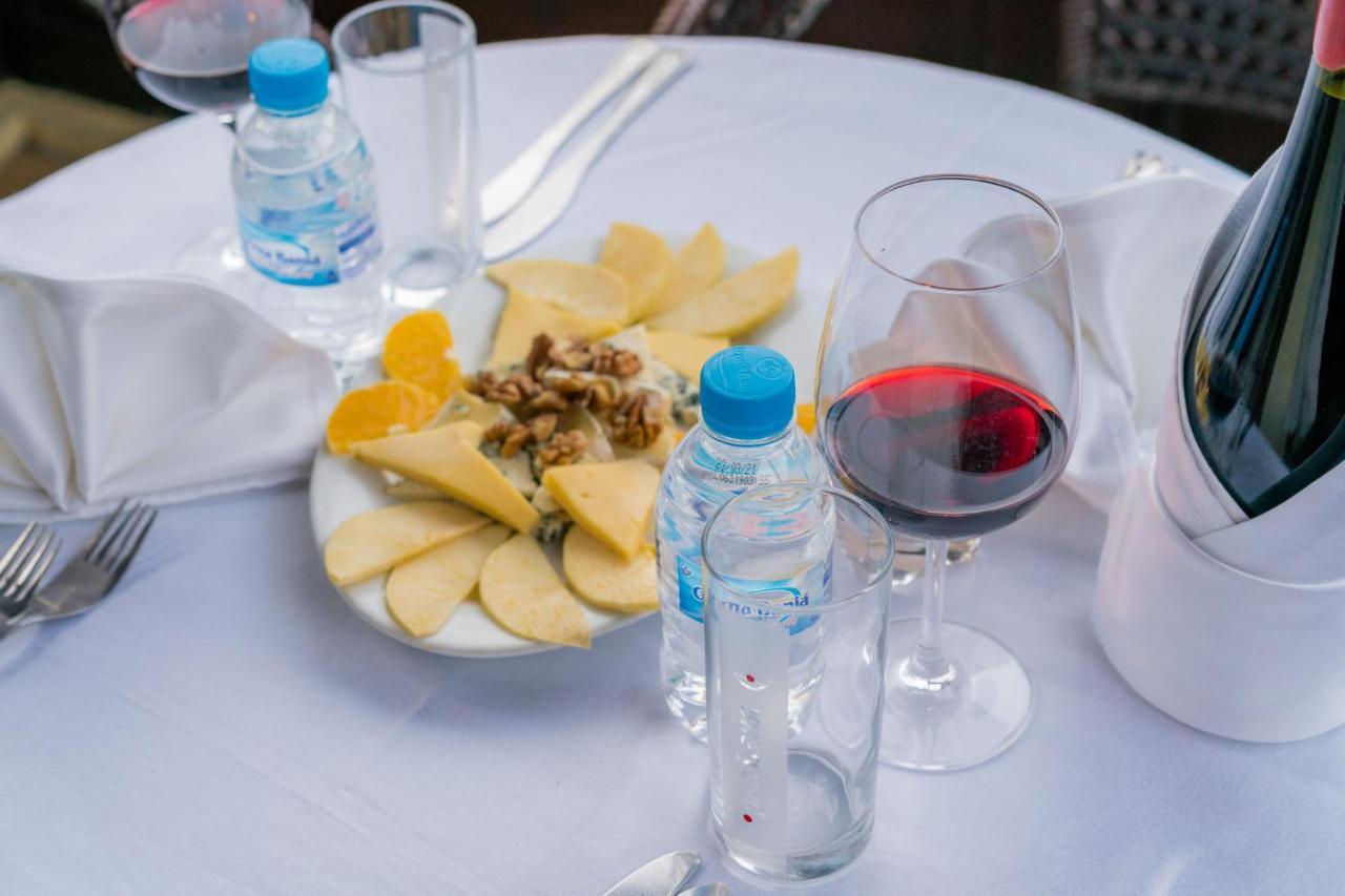 Family Park Hotel Kyoshkove Szumen Zewnętrze zdjęcie