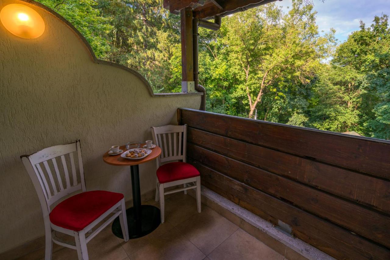 Family Park Hotel Kyoshkove Szumen Zewnętrze zdjęcie