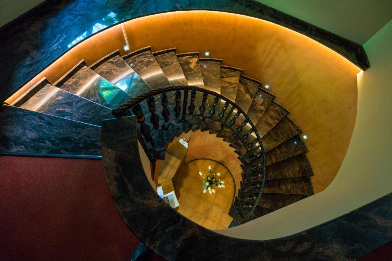 Family Park Hotel Kyoshkove Szumen Zewnętrze zdjęcie
